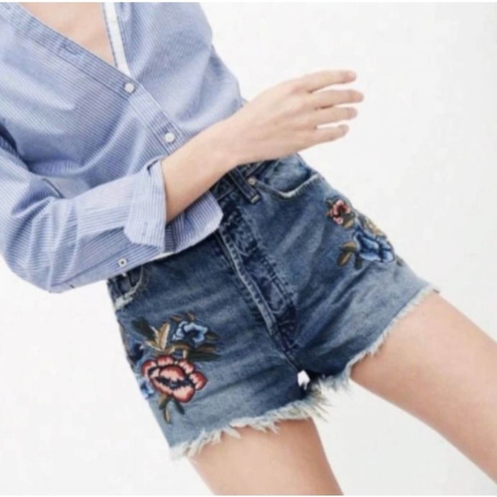 Vintage ABERCROMBIE & FITCH Womens Sz 24 Denim Embroidered Annie Jean Shorts